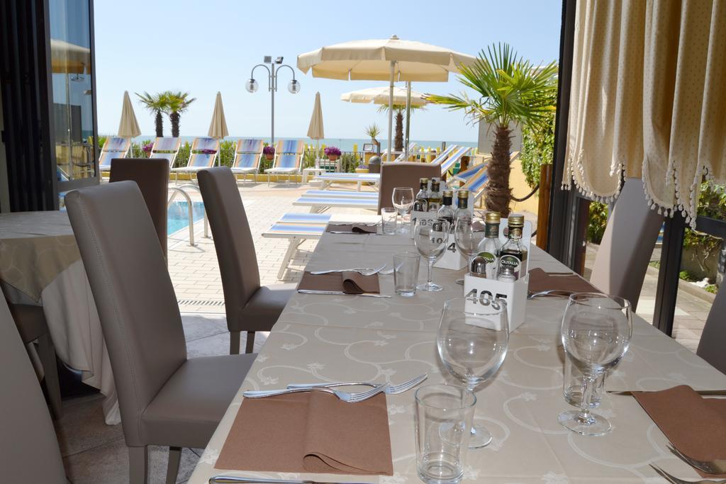 Hotel El Salvador Frontemare Piscina Riscaldata Lido di Jesolo Kültér fotó