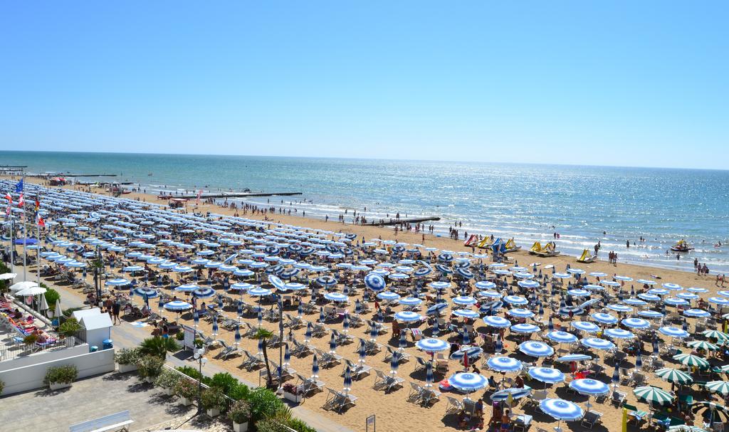 Hotel El Salvador Frontemare Piscina Riscaldata Lido di Jesolo Kültér fotó